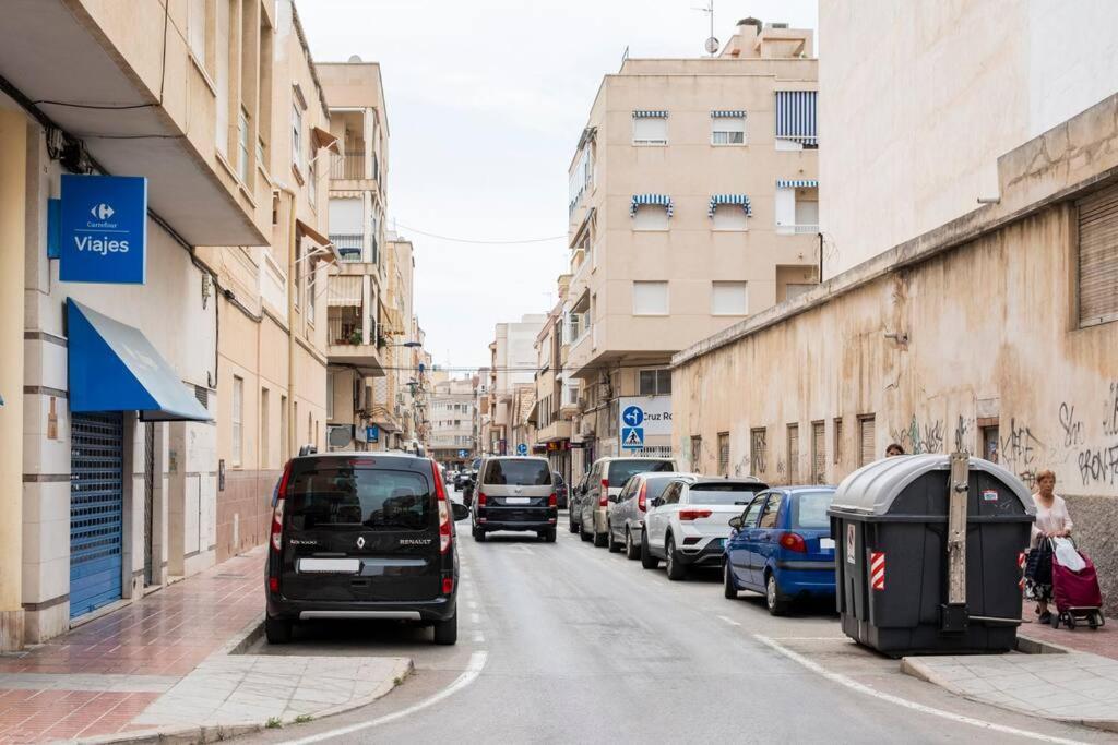 Acogedor Alojamiento A Pocos Metros De La Playa Santa Pola Bagian luar foto